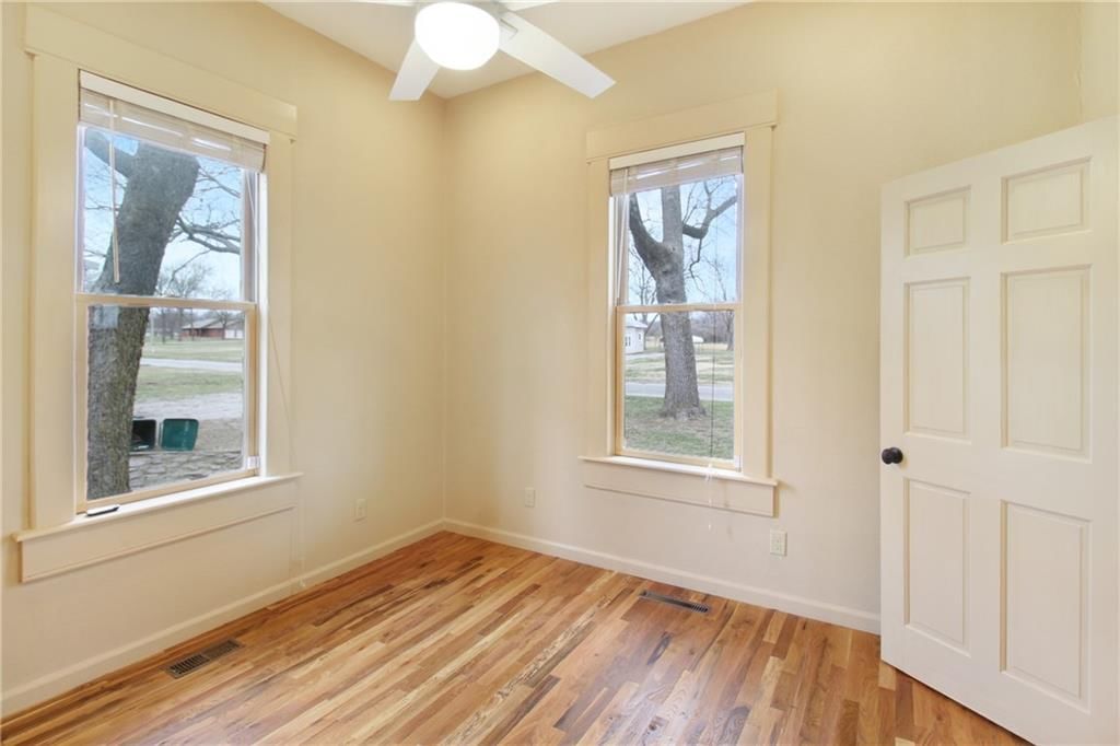 1000 Briggs Avenue — photo 9