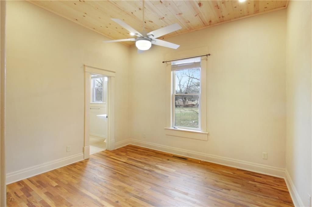 1000 Briggs Avenue — photo 11