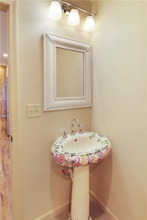 1000 Briggs Avenue — photo 16