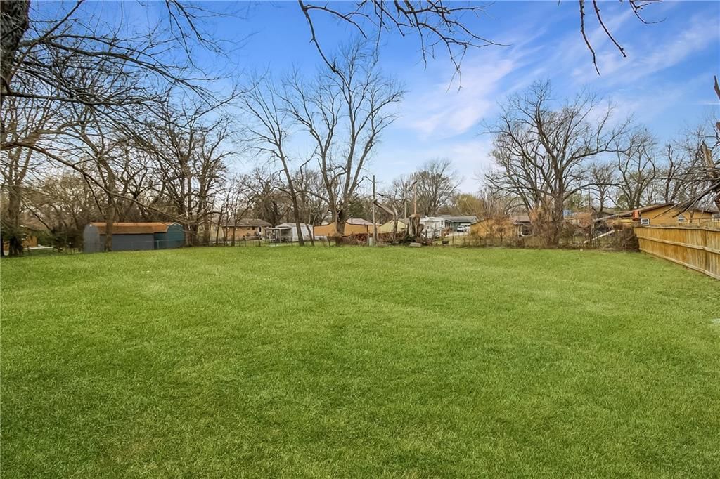 1000 Briggs Avenue — photo 31