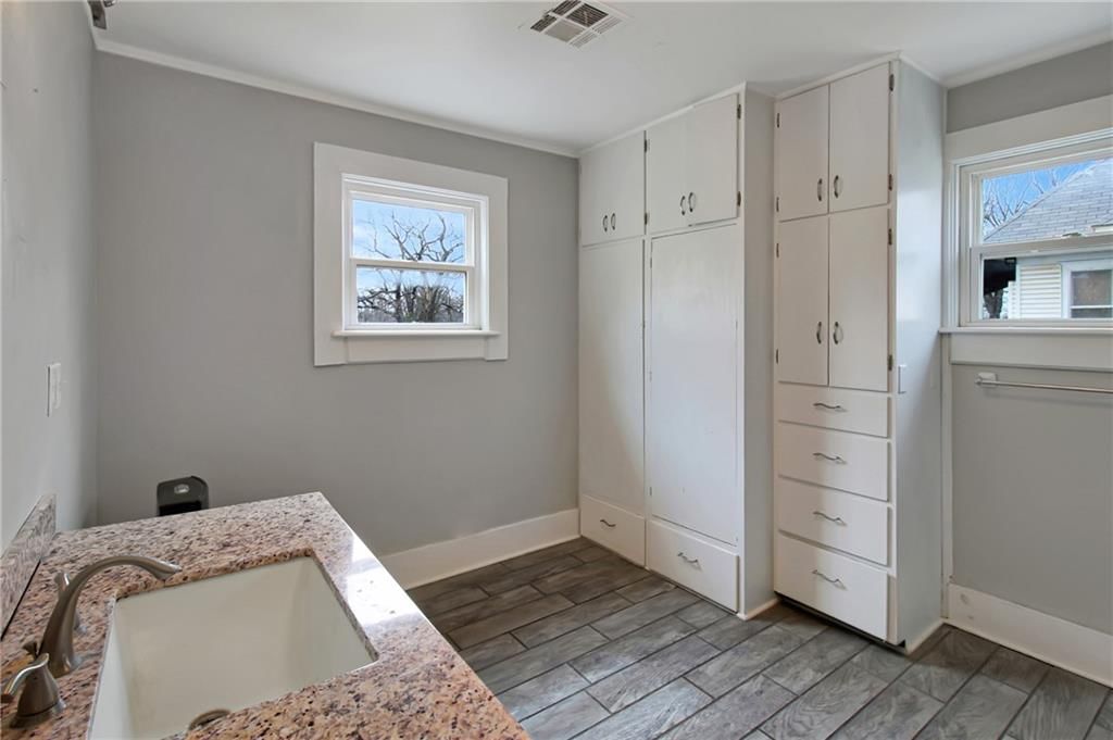 1710 Morgan Avenue — photo 23