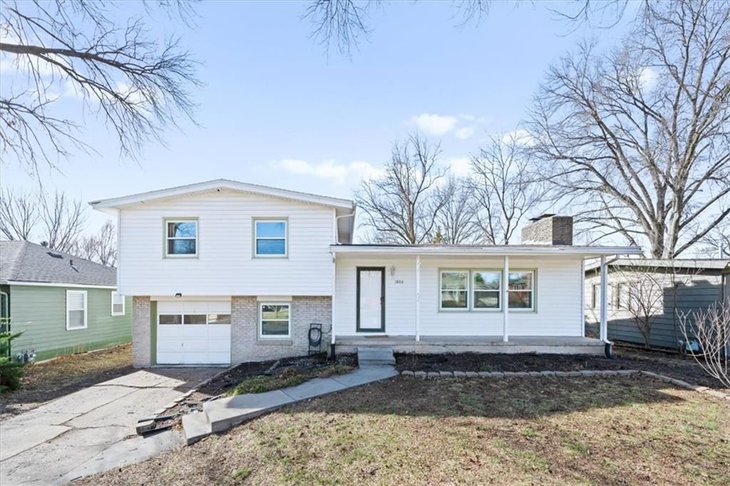 1805 W 21st Terrace, Lawrence, KS