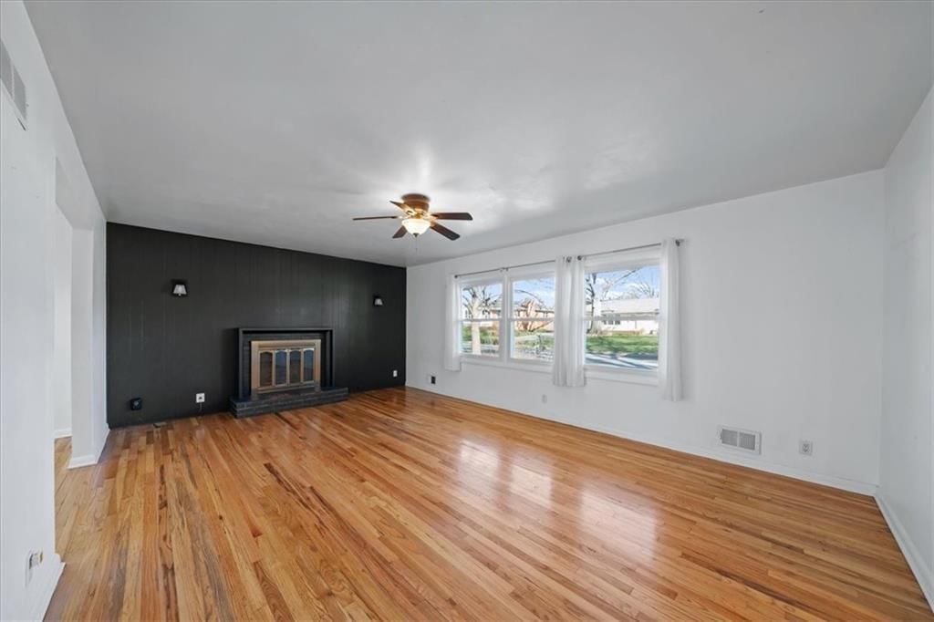 1805 W 21st Terrace — photo 2