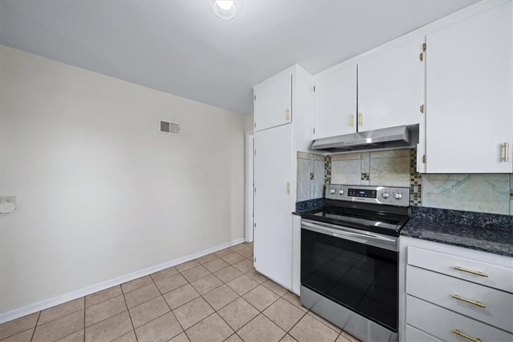 1805 W 21st Terrace — photo 9