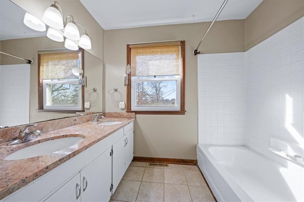 1805 W 21st Terrace — photo 15