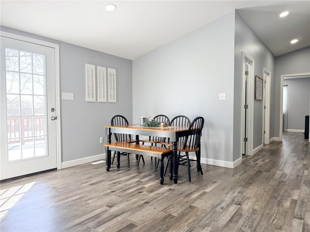 810 Town and Country Lane — photo 9
