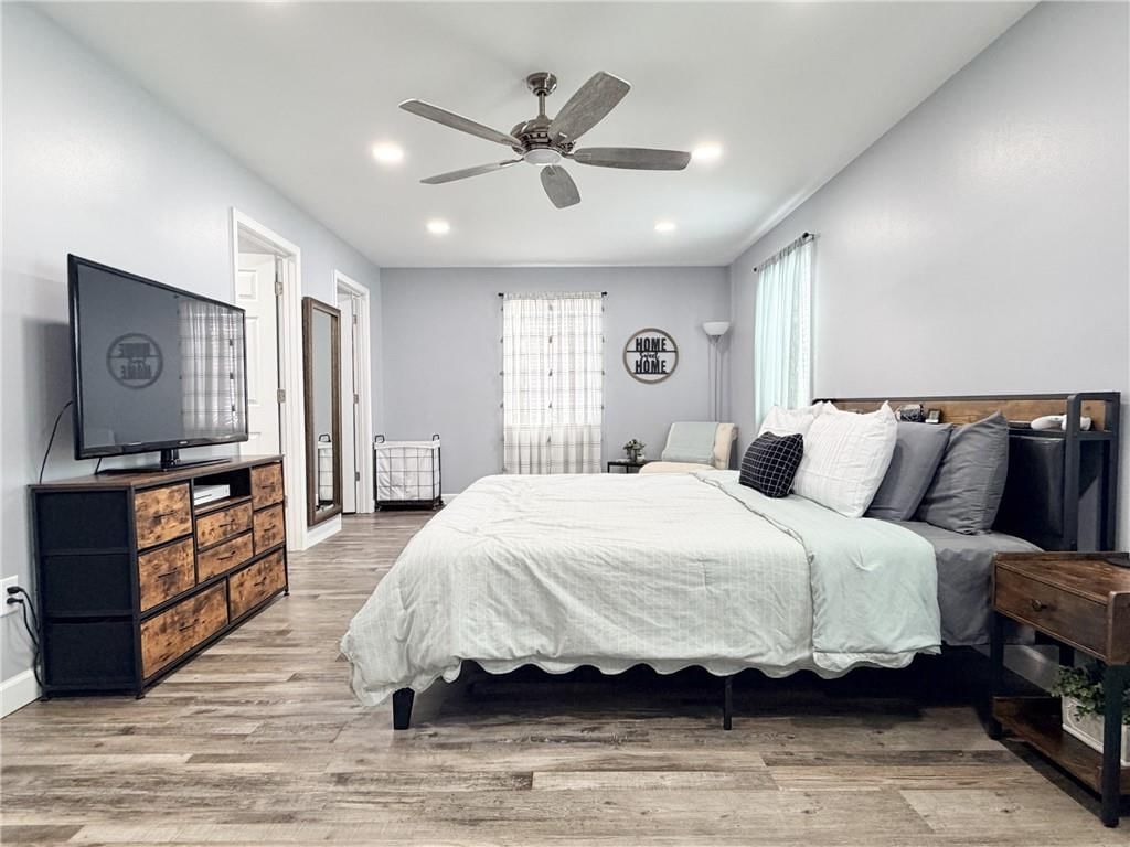 810 Town and Country Lane — photo 11