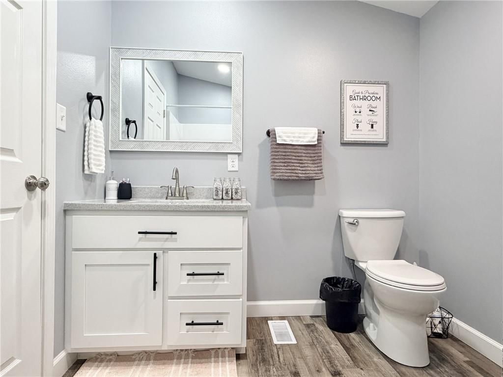 810 Town and Country Lane — photo 19