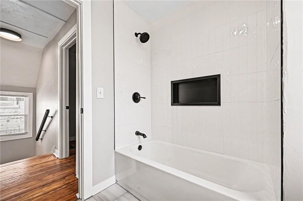 4435 Troost Avenue — photo 16