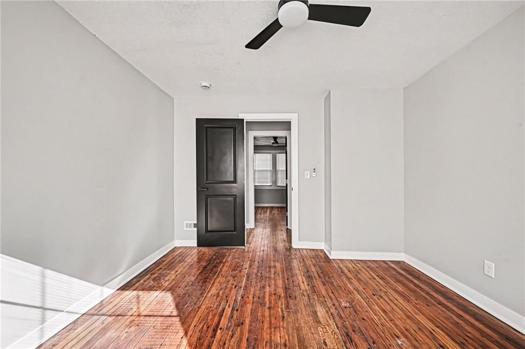 4435 Troost Avenue — photo 18