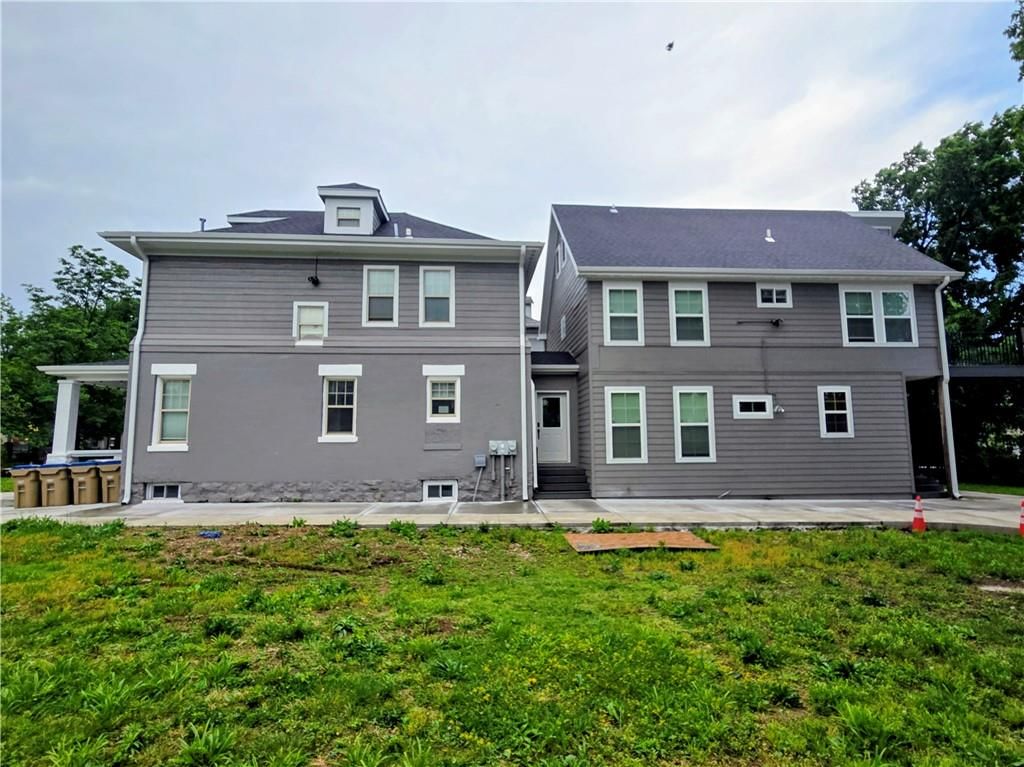 3412 Charlotte Street — photo 2