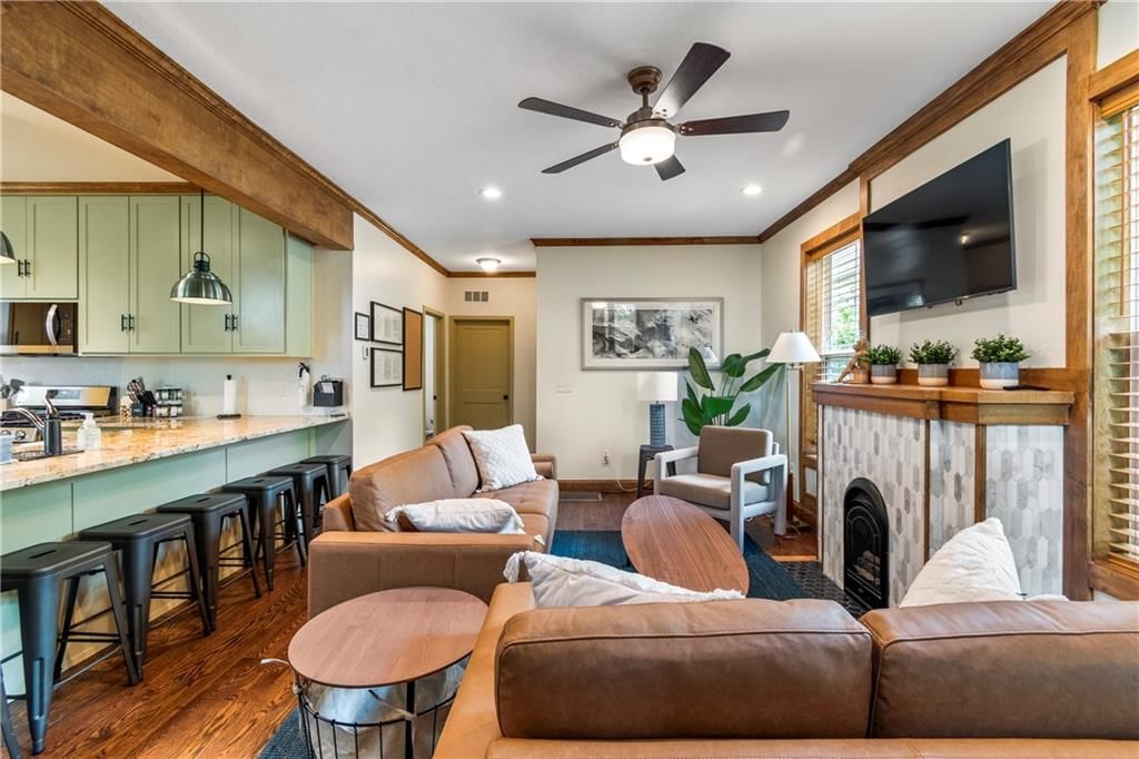 3412 Charlotte Street — photo 9