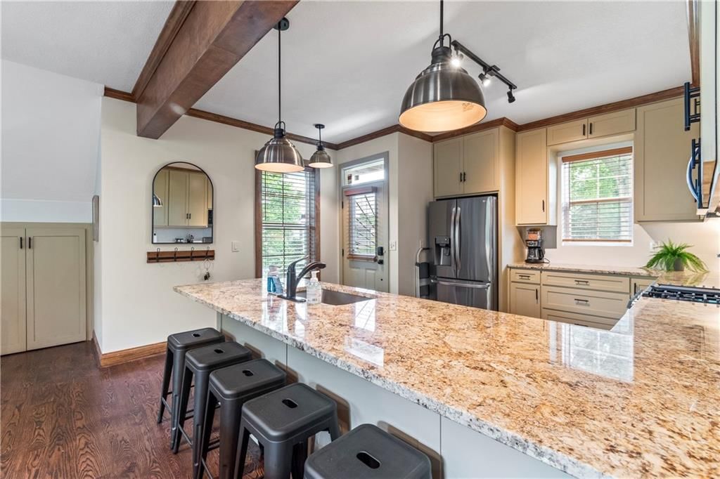 3412 Charlotte Street — photo 10