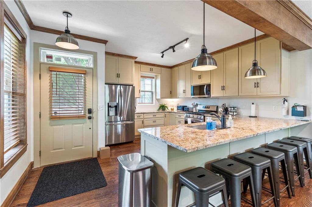 3412 Charlotte Street — photo 11