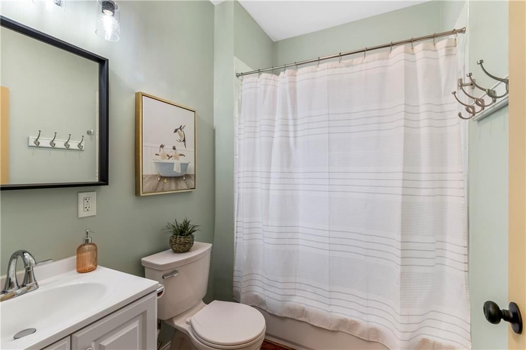 3412 Charlotte Street — photo 15