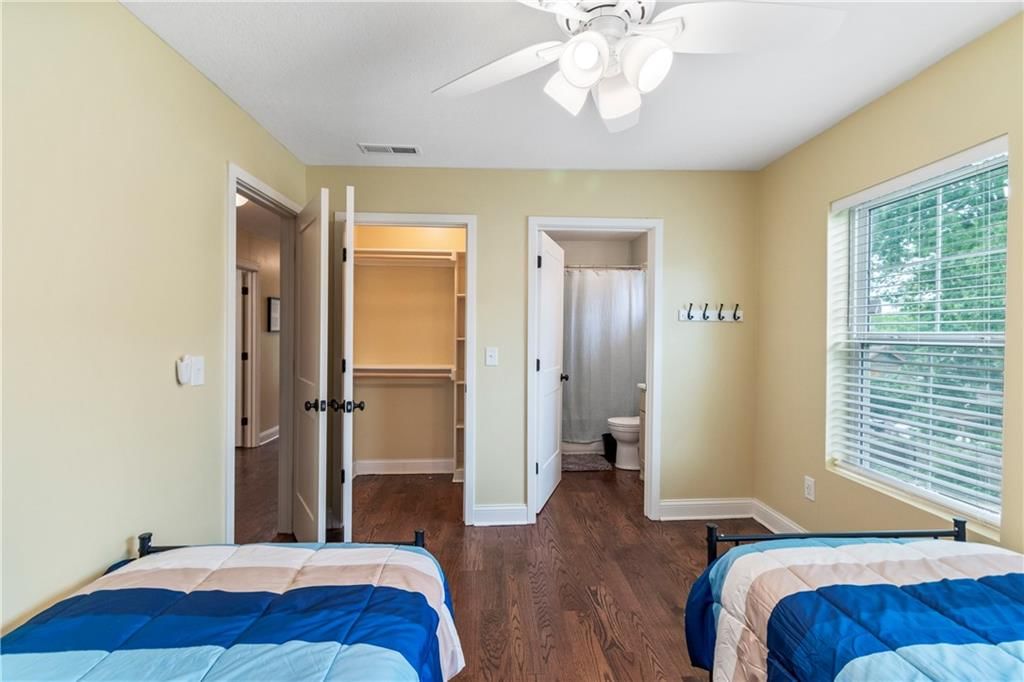 3412 Charlotte Street — photo 24