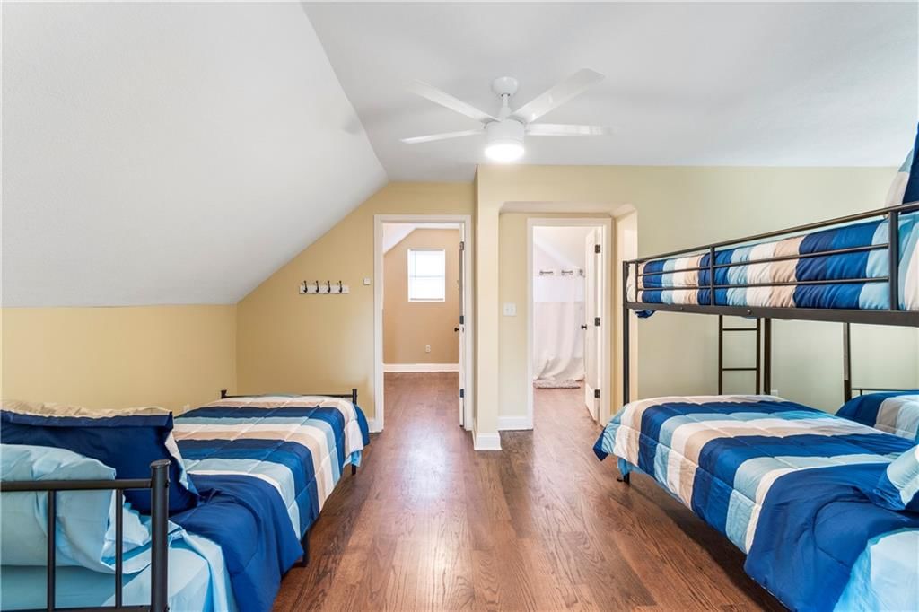 3412 Charlotte Street — photo 30