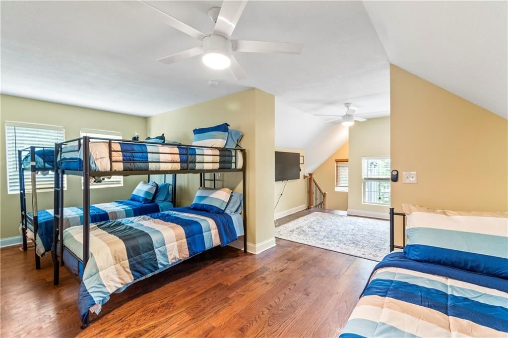 3412 Charlotte Street — photo 31