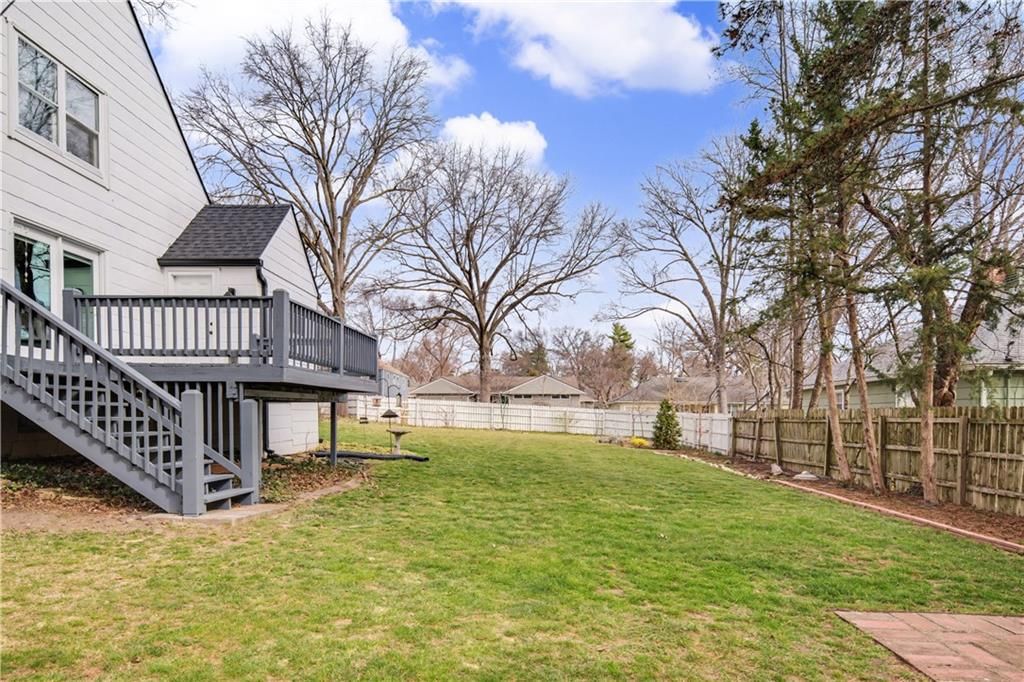 6915 Reeds Road — photo 37