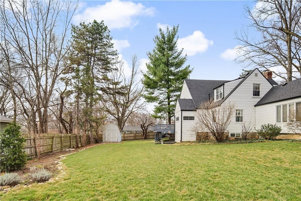 6915 Reeds Road — photo 40