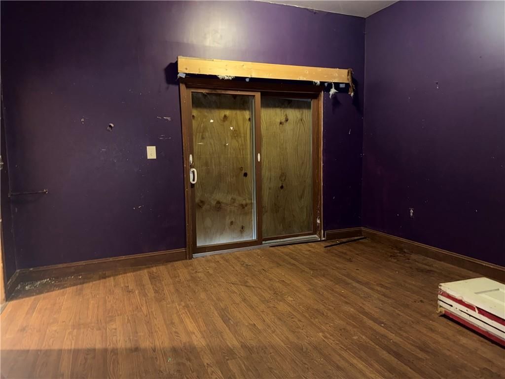 321 W Broadway Avenue — photo 9