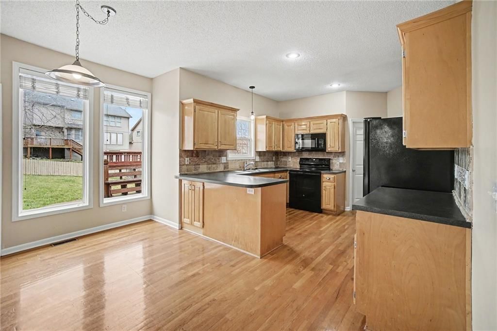 13924 W 71st Place — photo 9
