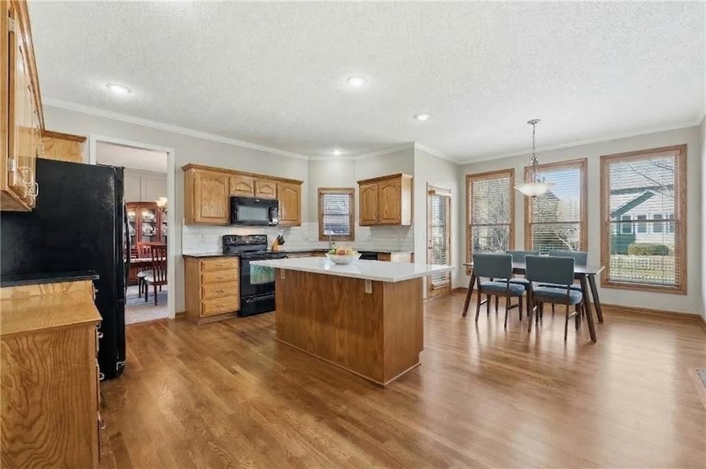 12128 Hardy Street — photo 5