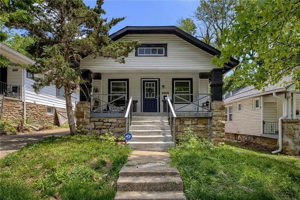 4941 Michigan Avenue — photo 1