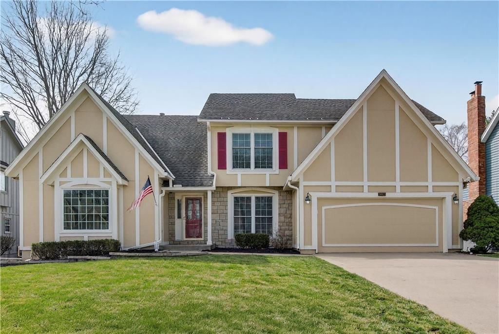 9911 W 124th Terrace, Overland Park, KS
