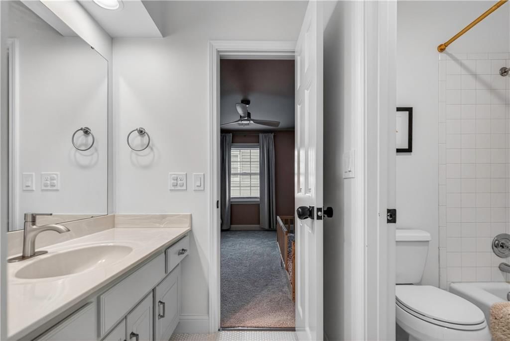 9911 W 124th Terrace — photo 39