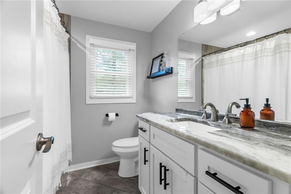 3118 W 79th Street — photo 17