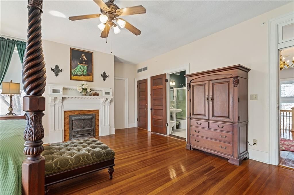 1 Hawthorne Place — photo 36