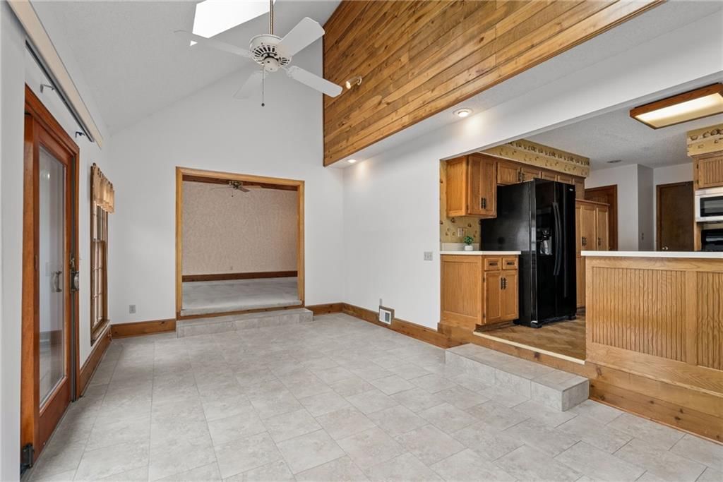 9529 W 116th Terrace — photo 14