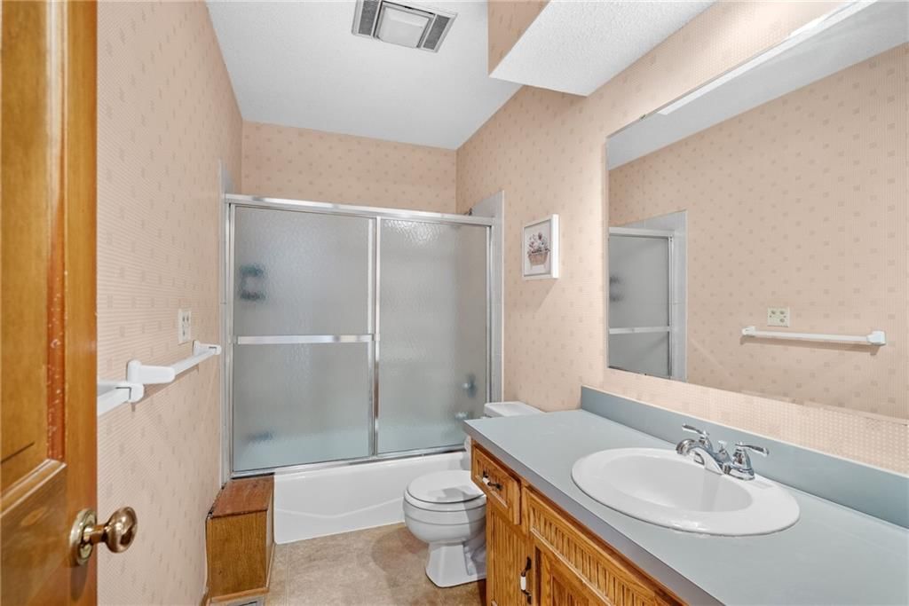 9529 W 116th Terrace — photo 25