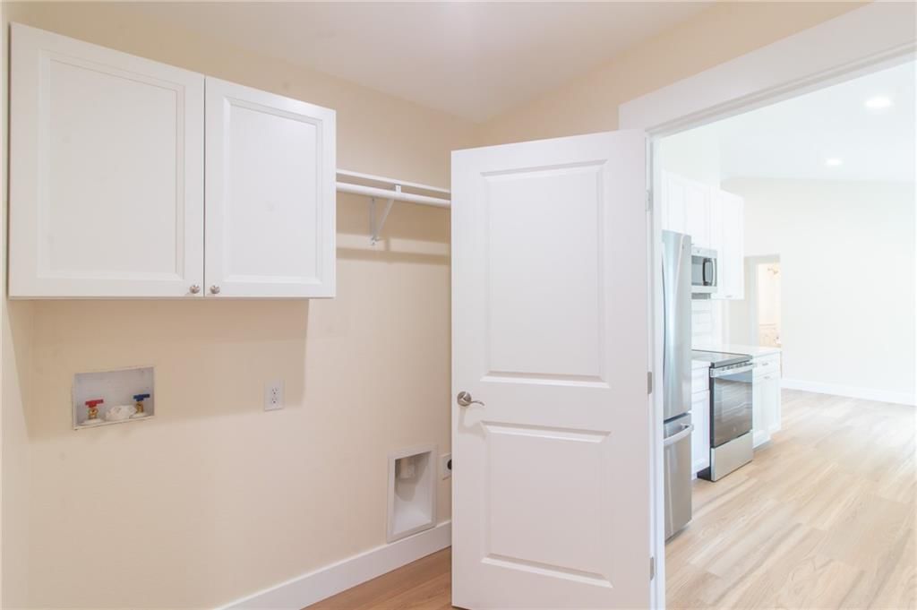 206 W 4th Street — photo 14