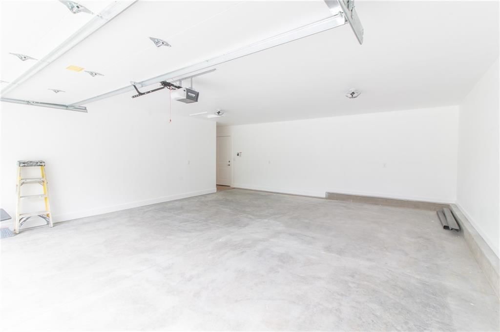 206 W 4th Street — photo 29