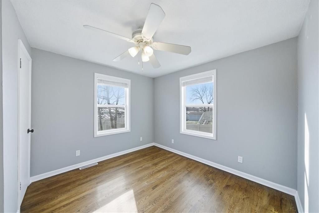 5609 N Walnut Street — photo 18