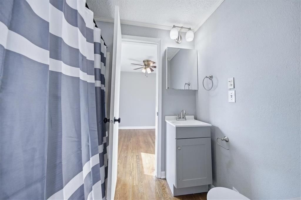 5609 N Walnut Street — photo 24