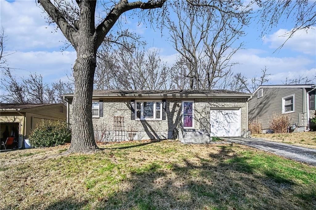 8210 Mcgee Street — photo 2