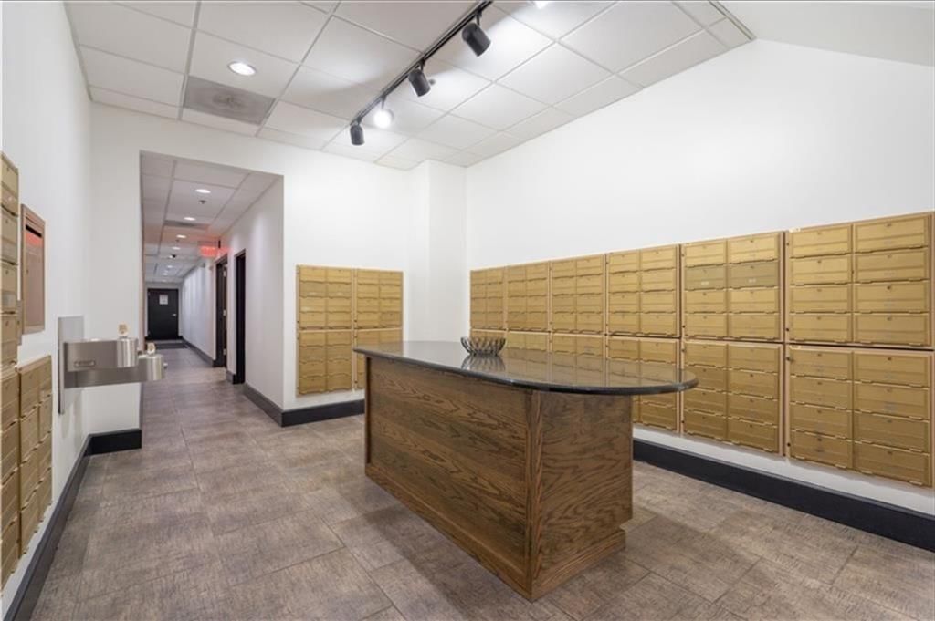 1101 Walnut Street — photo 25