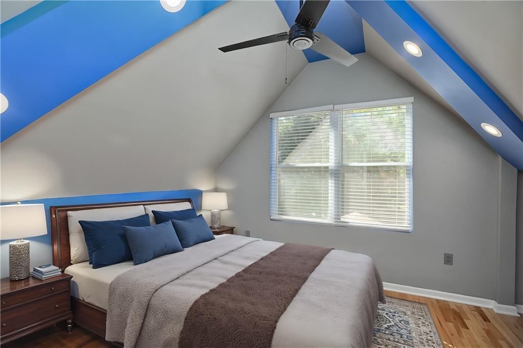 2943 Garfield Avenue — photo 8