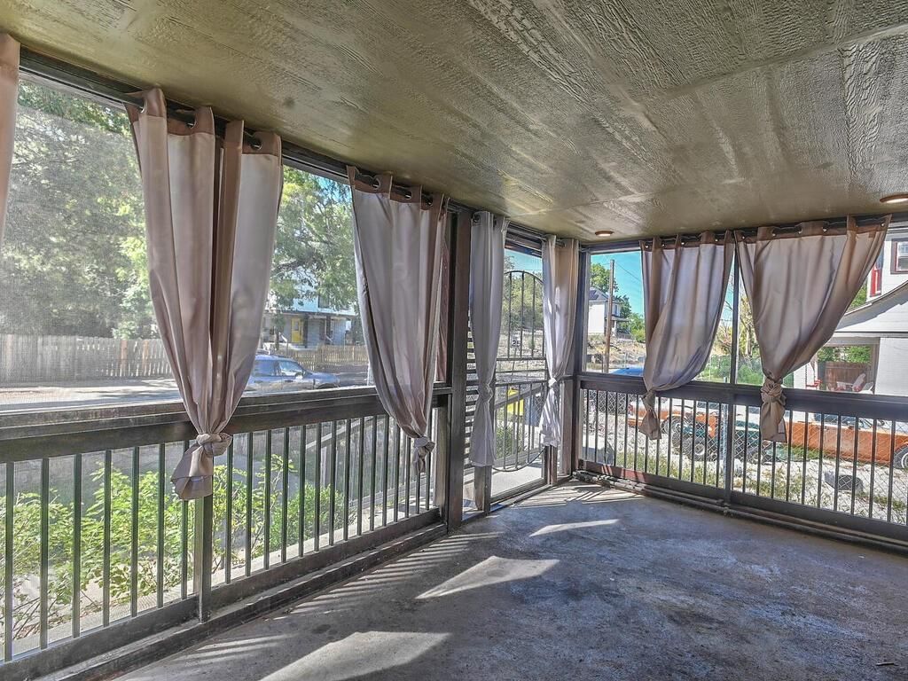 2943 Garfield Avenue — photo 12