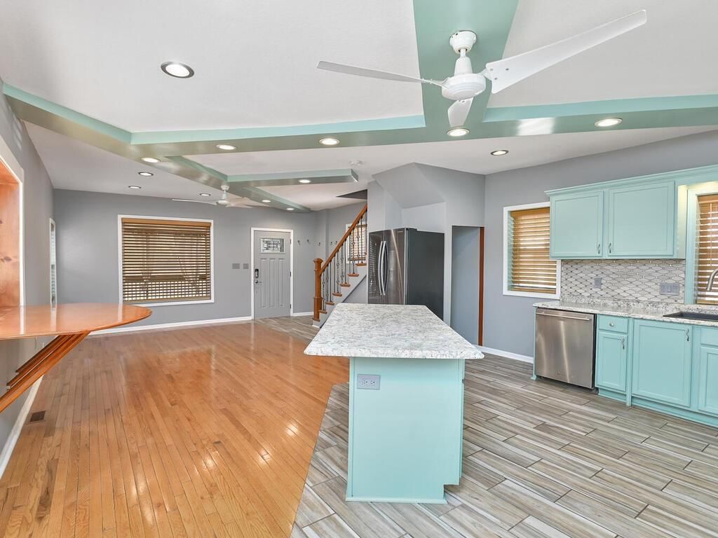 2943 Garfield Avenue — photo 17