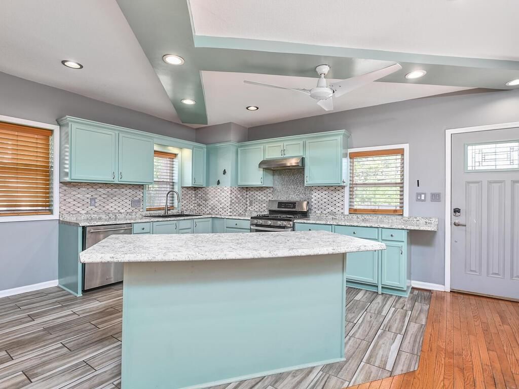 2943 Garfield Avenue — photo 19