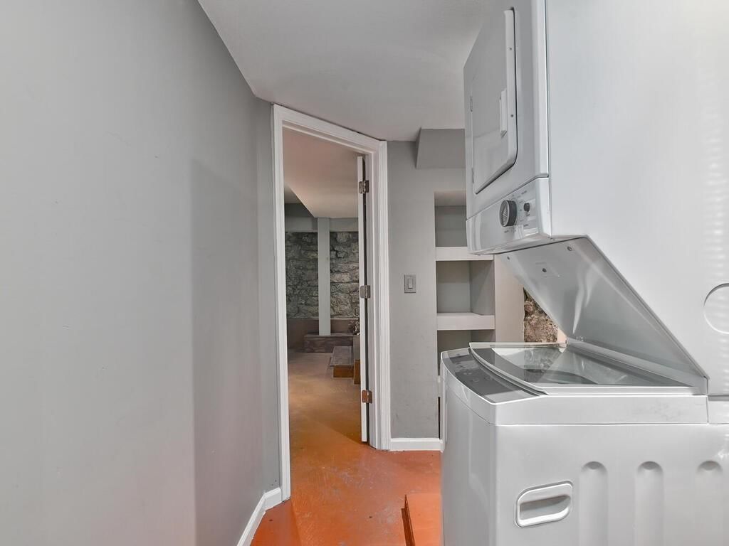 2943 Garfield Avenue — photo 34