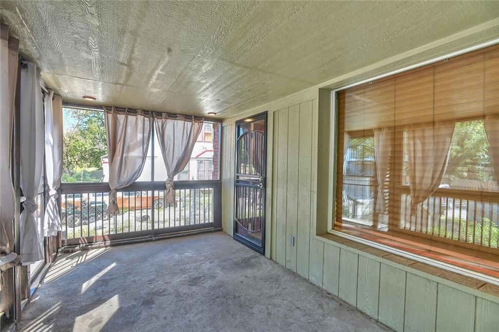 2943 Garfield Avenue — photo 36