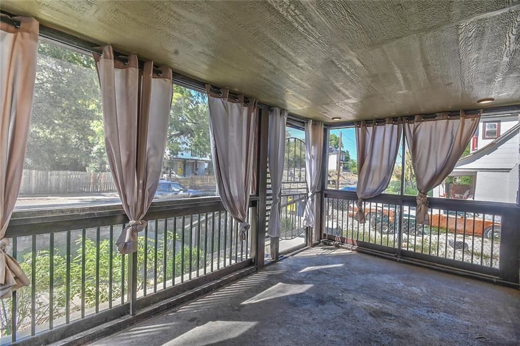 2943 Garfield Avenue — photo 37