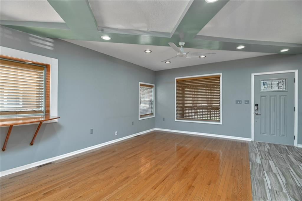 2943 Garfield Avenue — photo 41
