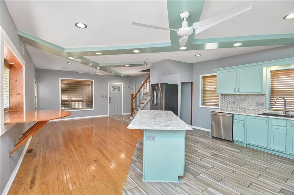 2943 Garfield Avenue — photo 42