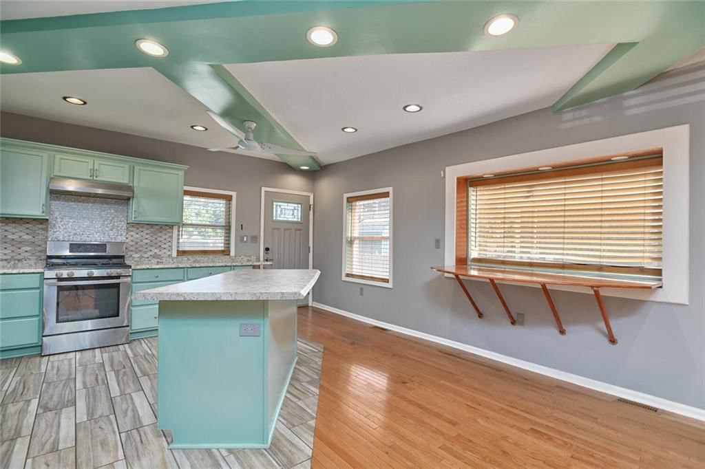 2943 Garfield Avenue — photo 43
